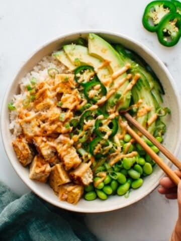 Crunchy Tofu and Edamame Rice Bowl with Spicy Mayo Recipe