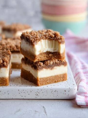 Gingerbread Cookie Cheesecake Bars Recipe
