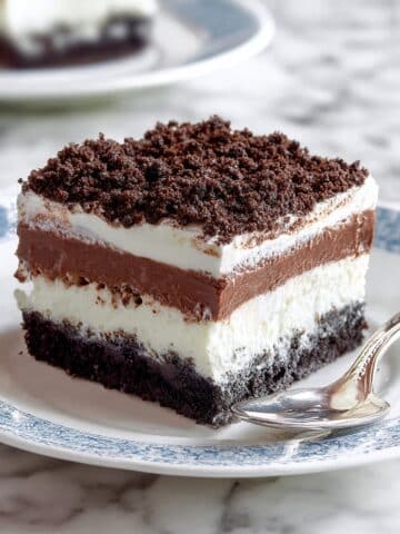 No Bake Chocolate Oreo Lasagna Recipe