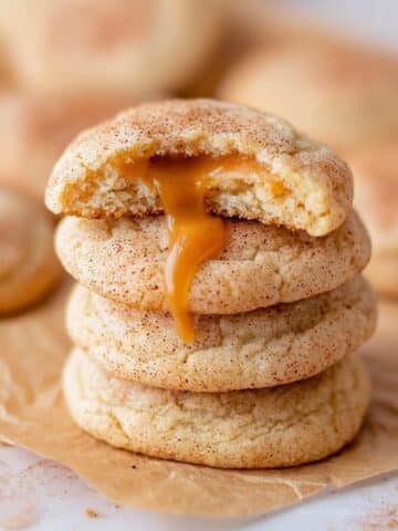 Caramel-Stuffed Snickerdoodle Cookies Recipe