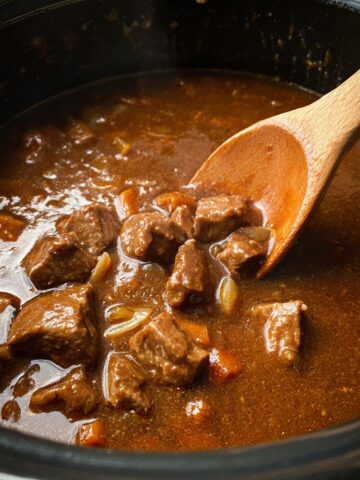 Slow Cooker Beef Tips and Gravy Recipe