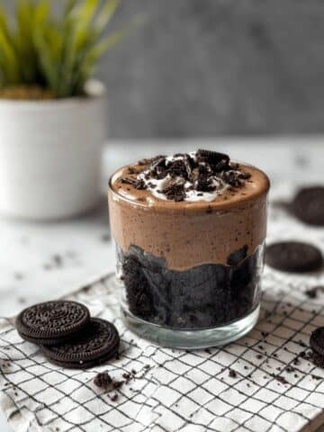 Best Five Minute Oreo Mug Cake Recipe
