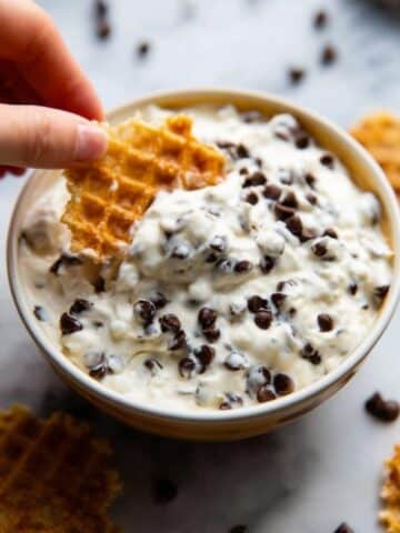 Easy Cannoli Dip Recipe