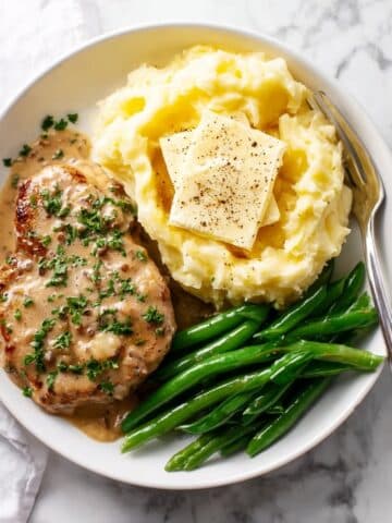 Chicken in White Sauce Recipe