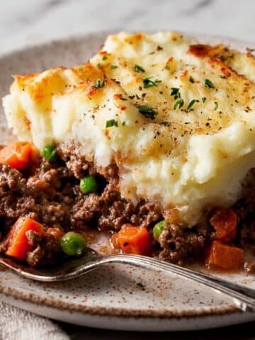 Easy Classic Shepherd’s Pie with Beef or Lamb Recipe