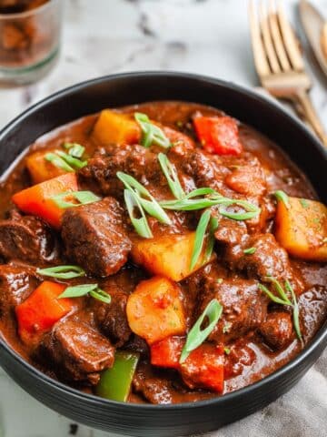 Hearty Filipino Beef Kaldereta Stew Recipe