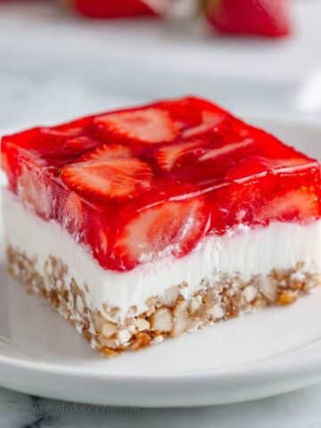 Strawberry Pretzel Salad Recipe