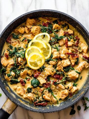 One Pan Creamy Garlic Chicken Recipe