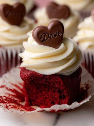 Red Velvet Cupcakes with Cream Cheese Frosting Recipe