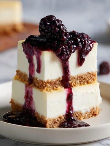 Creamy Greek Yogurt Cheesecake Bars Recipe