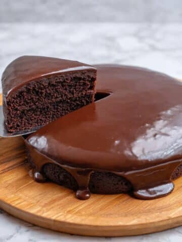 3-Ingredient Oreo Cake Recipe