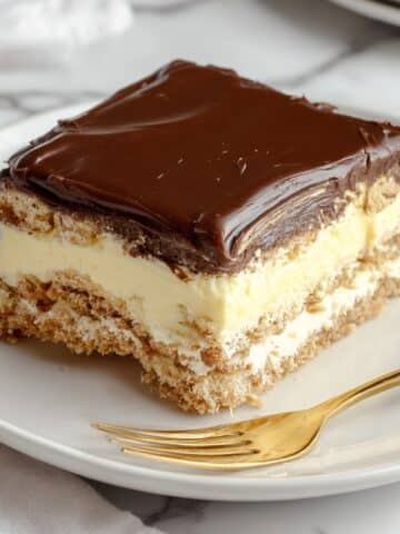 No-Bake Eclair Cake Recipe